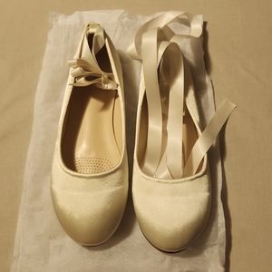 Ivory Ballet Flats with detachable ribbon